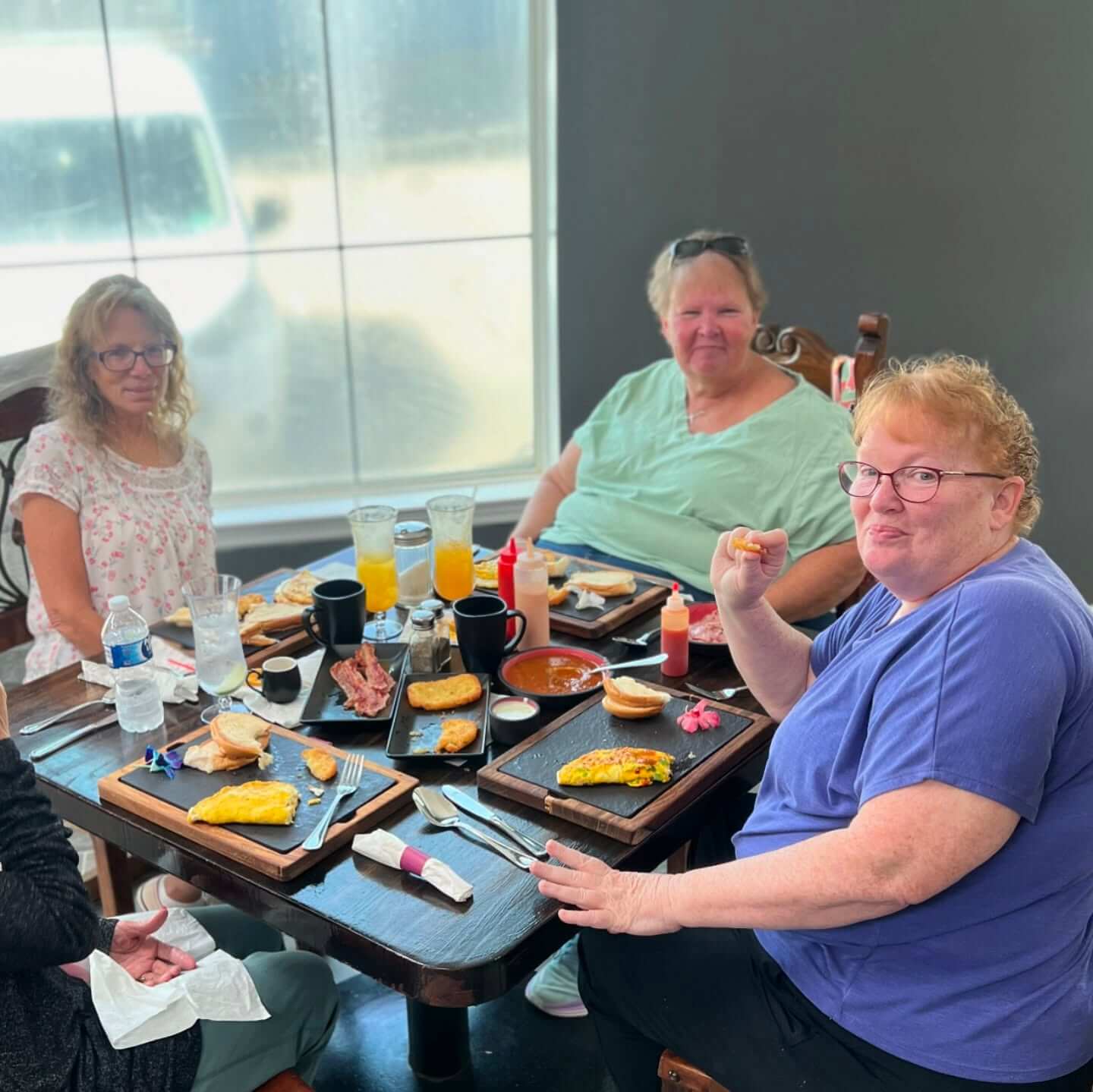 moreguest_yjrua_1440